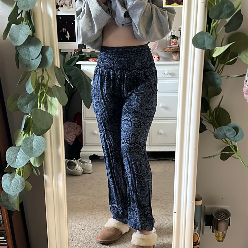 Baggy stretch boho blue patterned pants